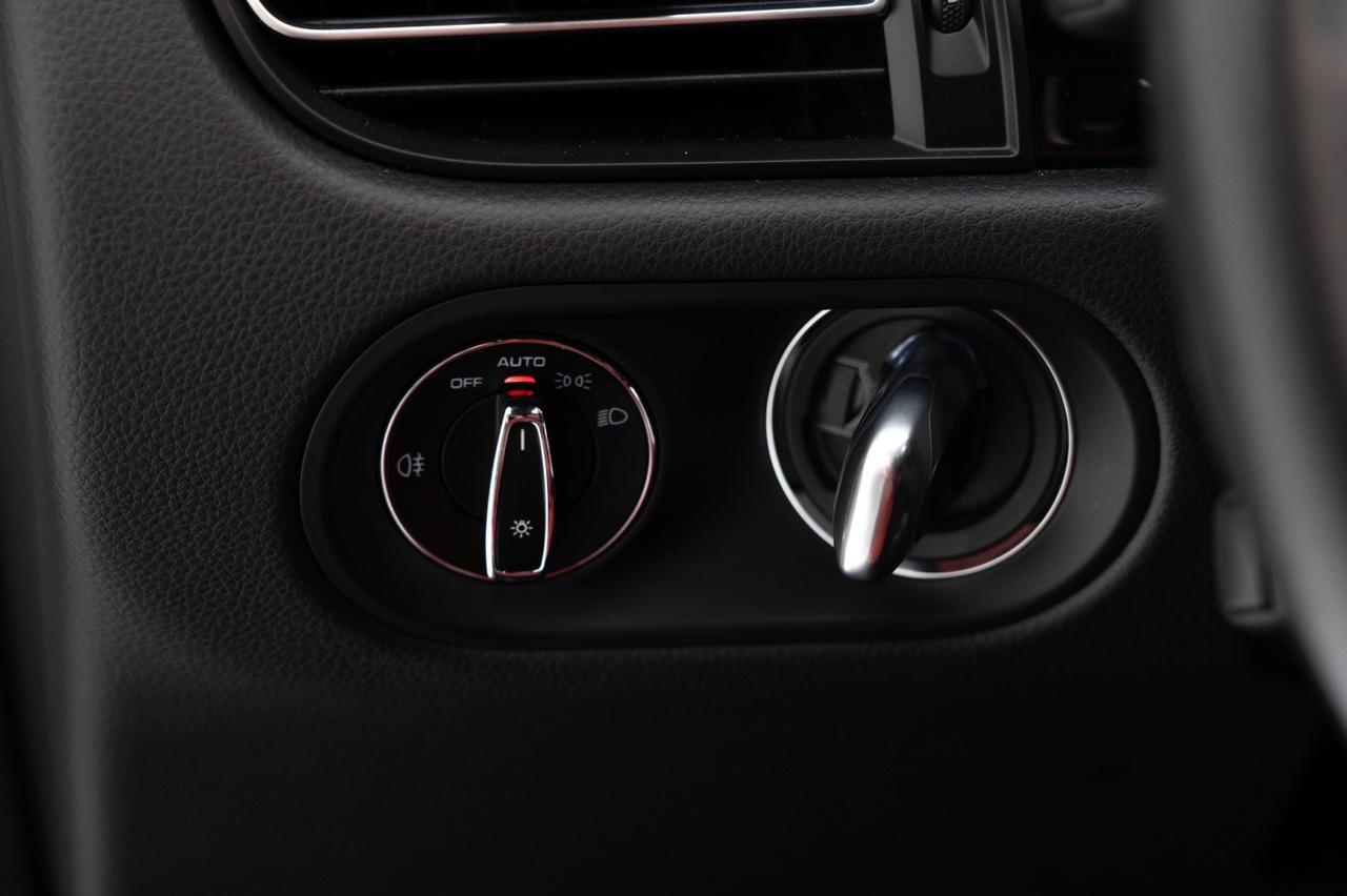 2025 Porsche Macan Pompano Beach FL