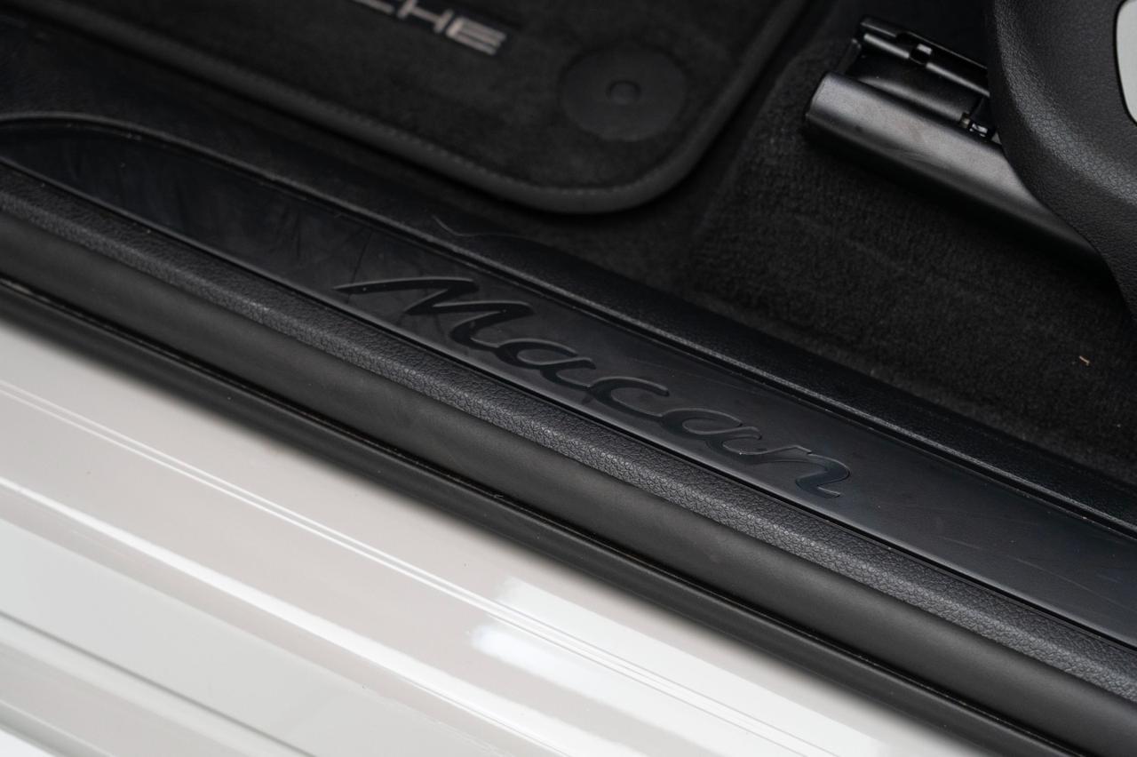 2025 Porsche Macan Pompano Beach FL