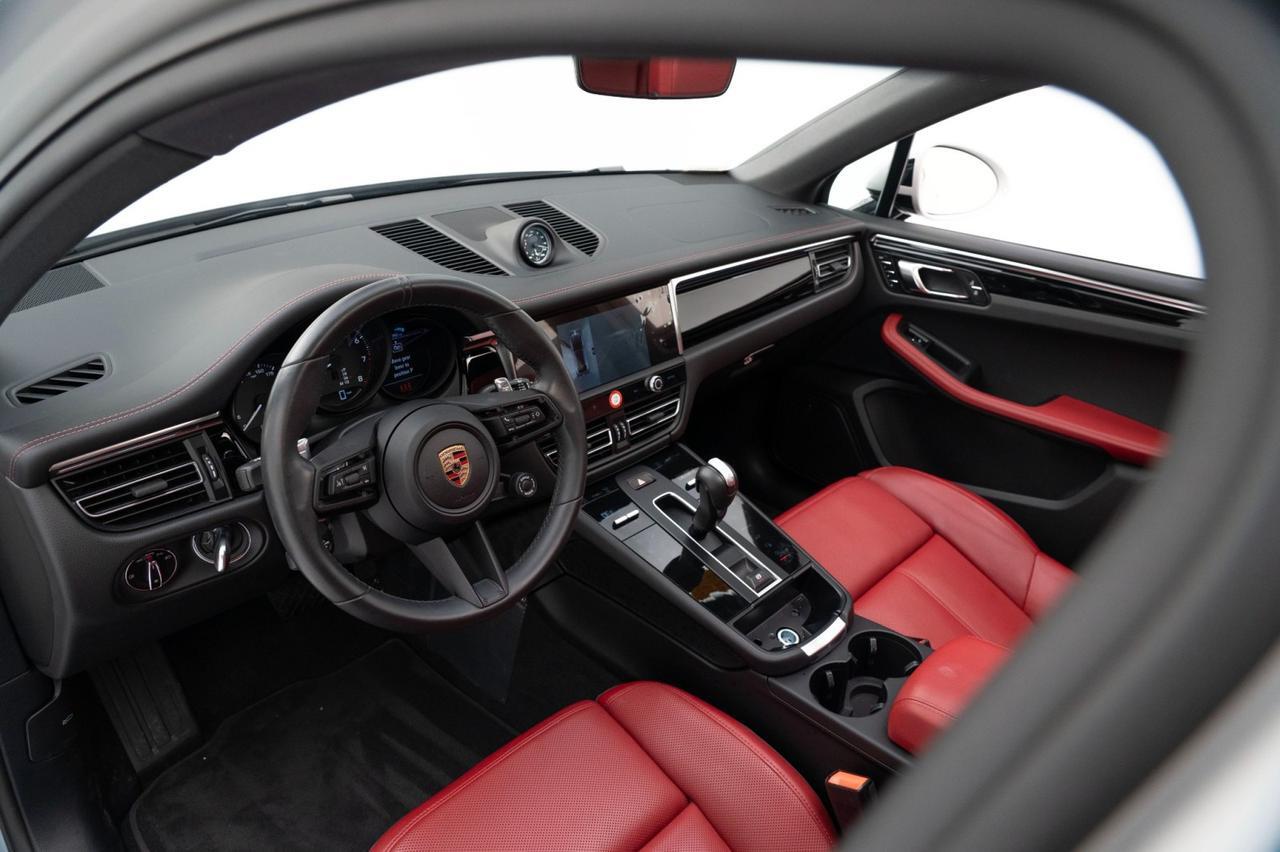2025 Porsche Macan Pompano Beach FL