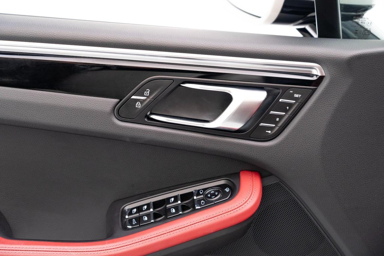 2025 Porsche Macan Pompano Beach FL