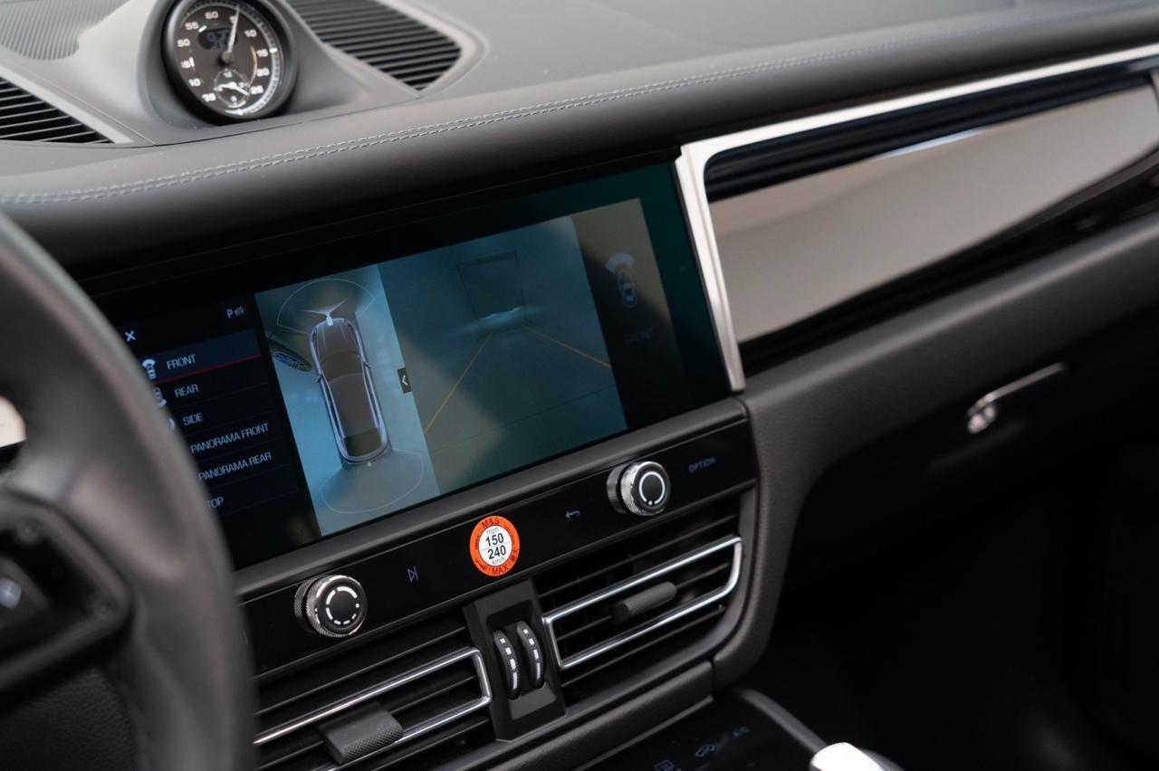 2025 Porsche Macan Pompano Beach FL