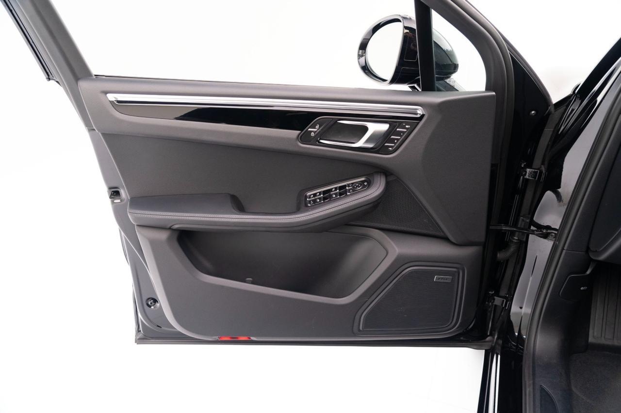 2025 Porsche Macan Pompano Beach FL