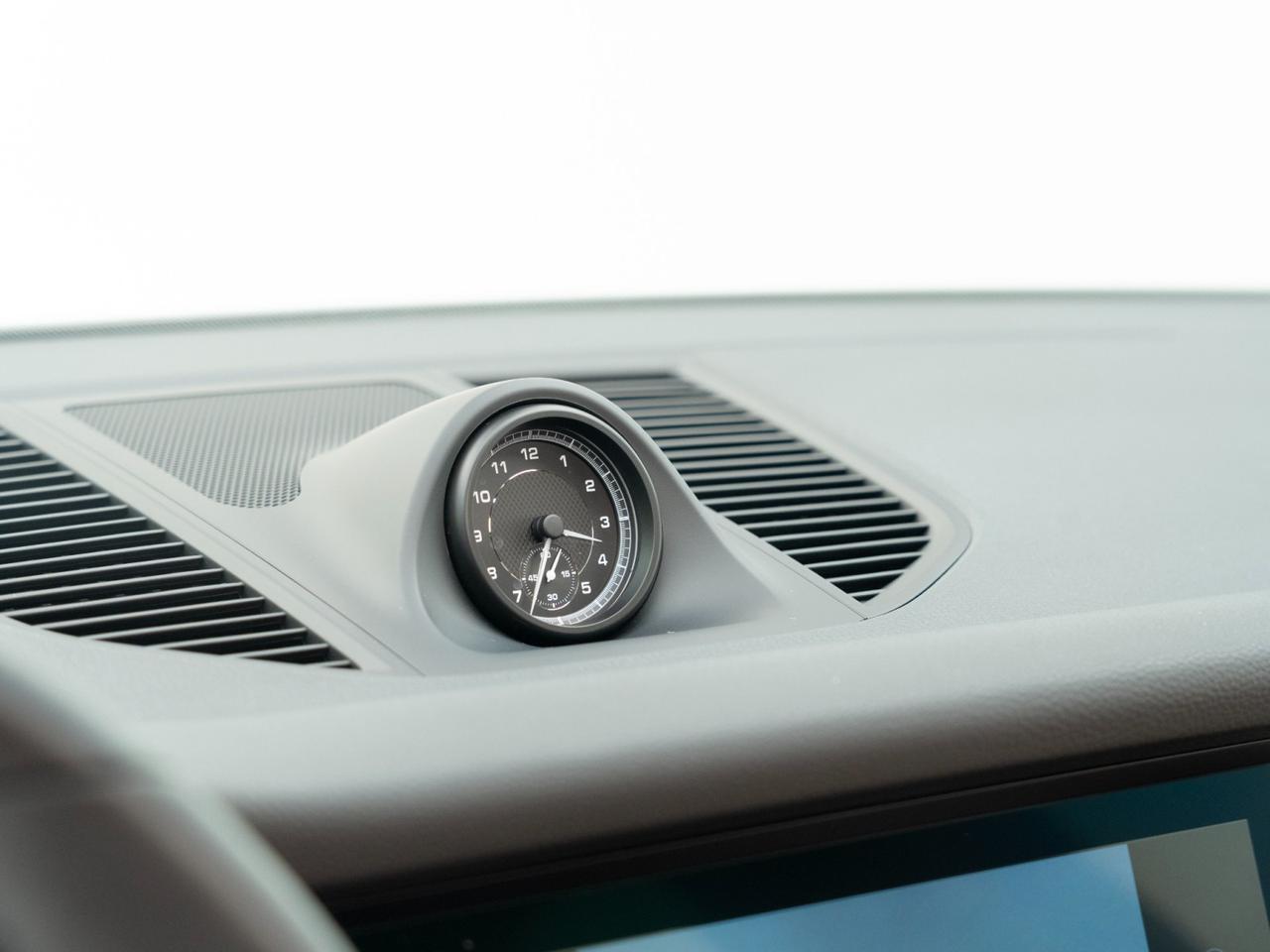 2025 Porsche Macan Pompano Beach FL