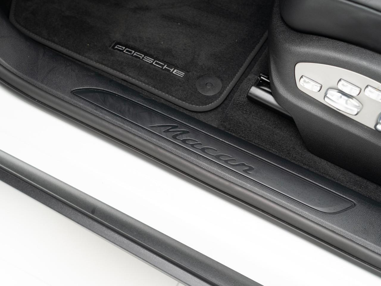 2025 Porsche Macan Pompano Beach FL