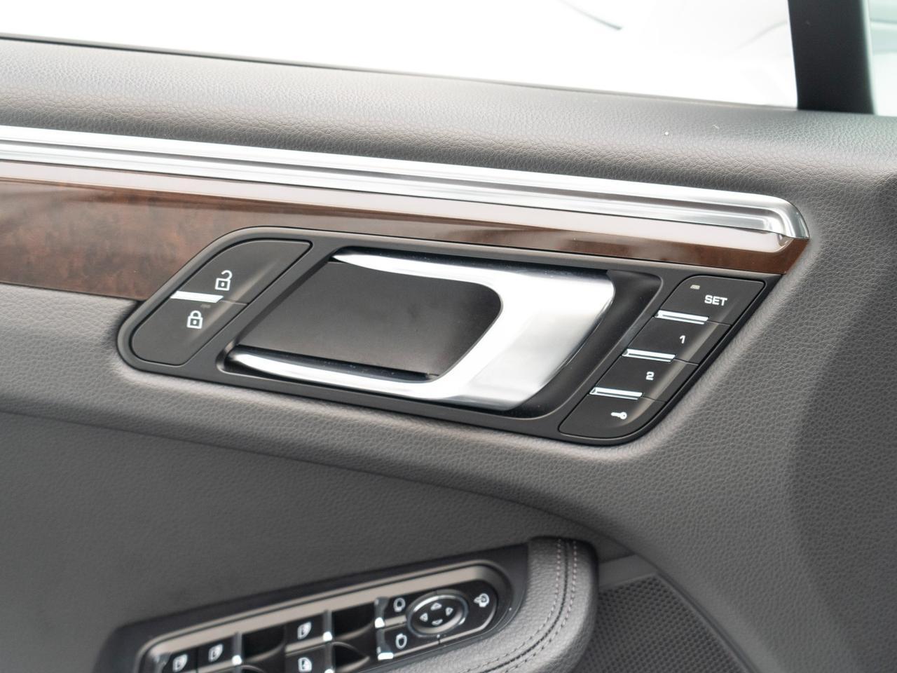 2025 Porsche Macan Pompano Beach FL