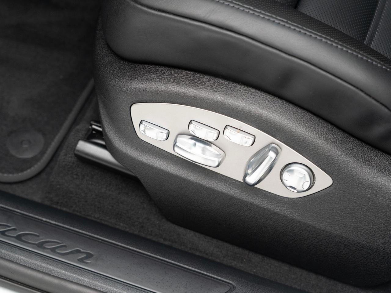 2025 Porsche Macan Pompano Beach FL