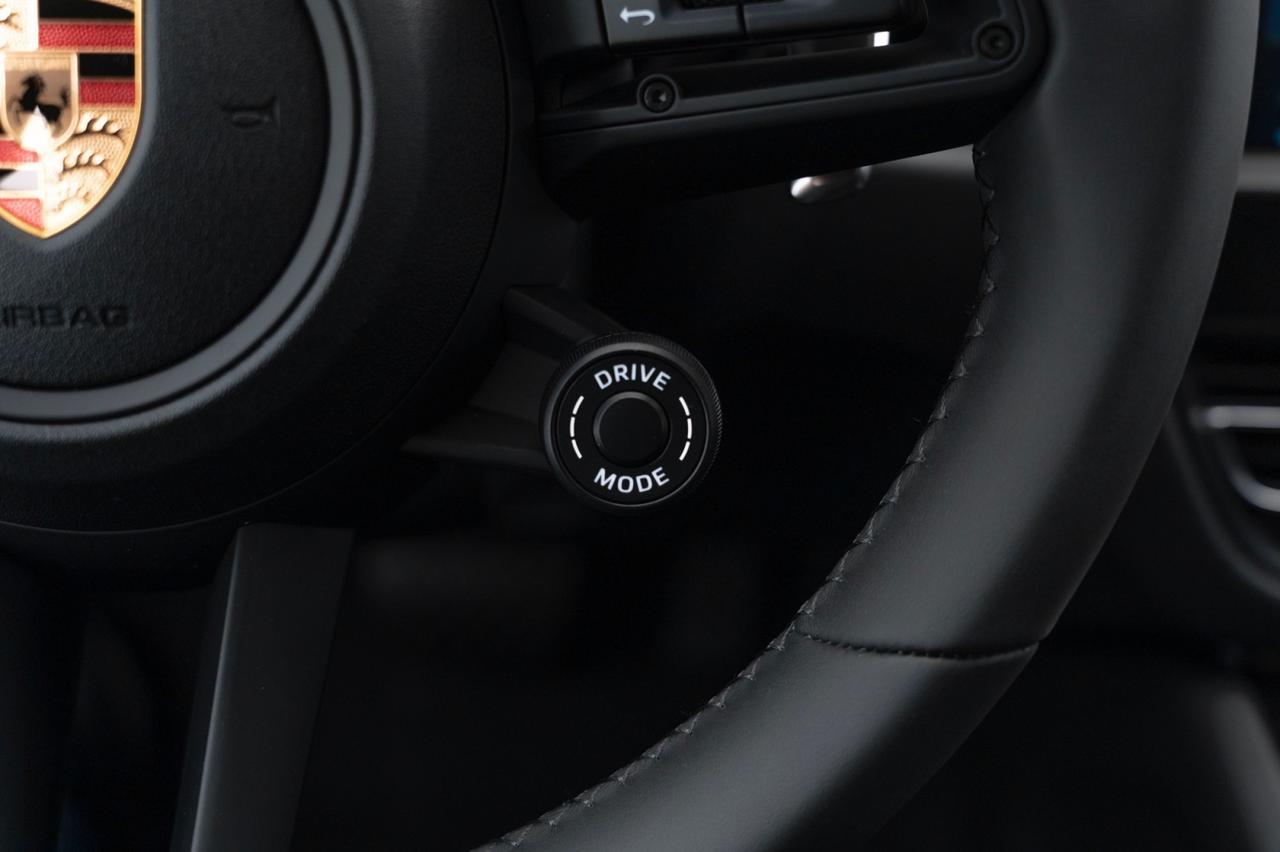 2025 Porsche Macan Pompano Beach FL