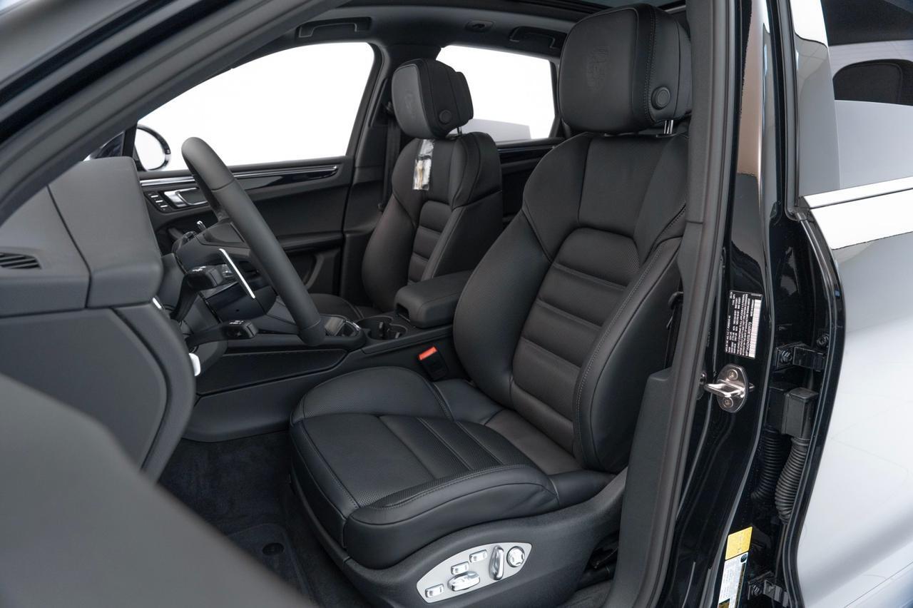 2025 Porsche Macan Pompano Beach FL