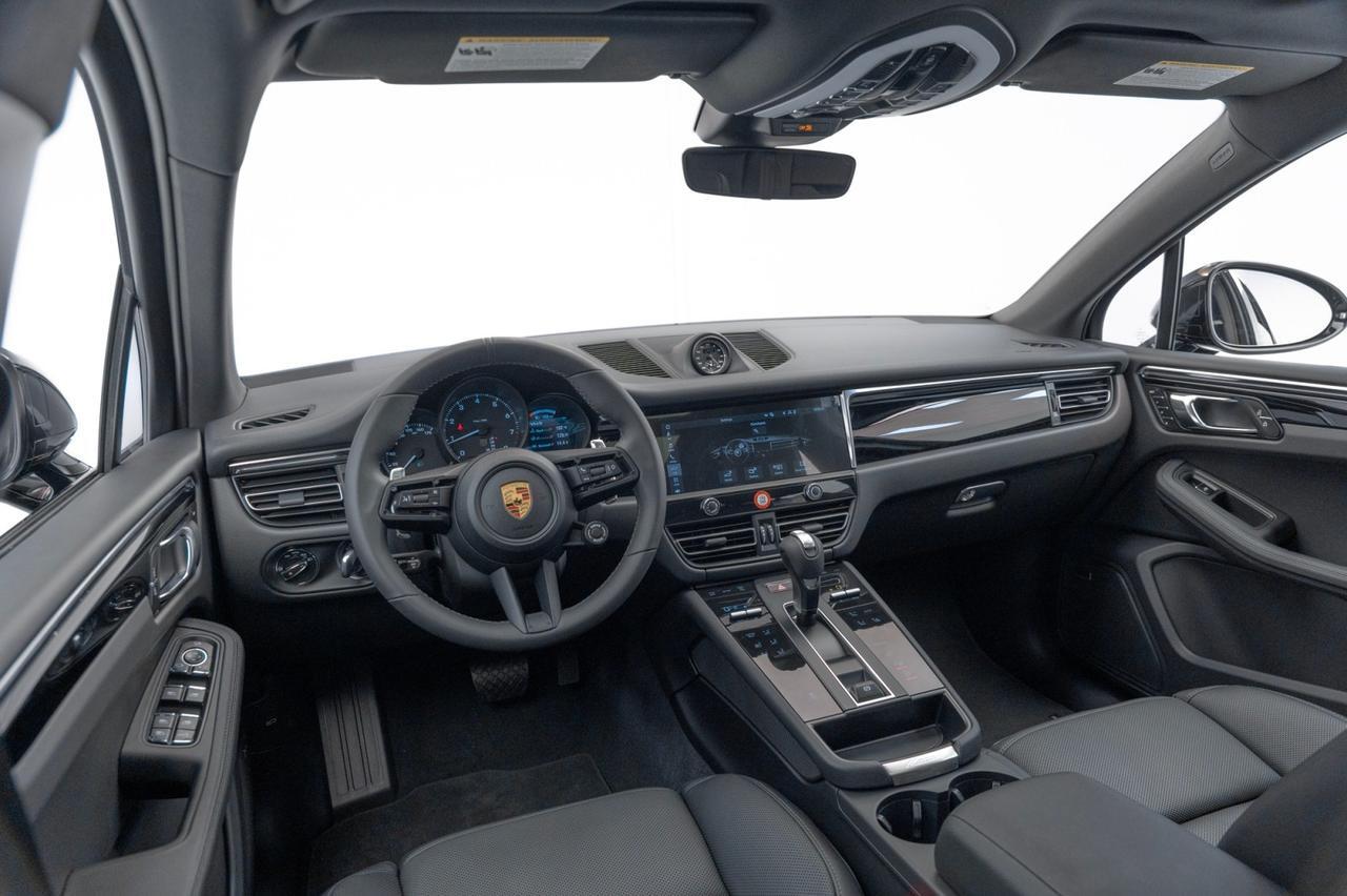 2025 Porsche Macan Pompano Beach FL