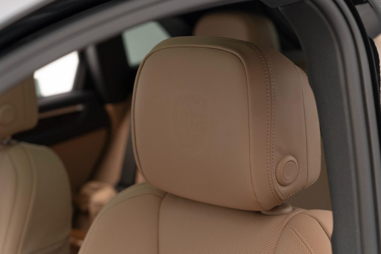 2025 Porsche Macan Pompano Beach FL
