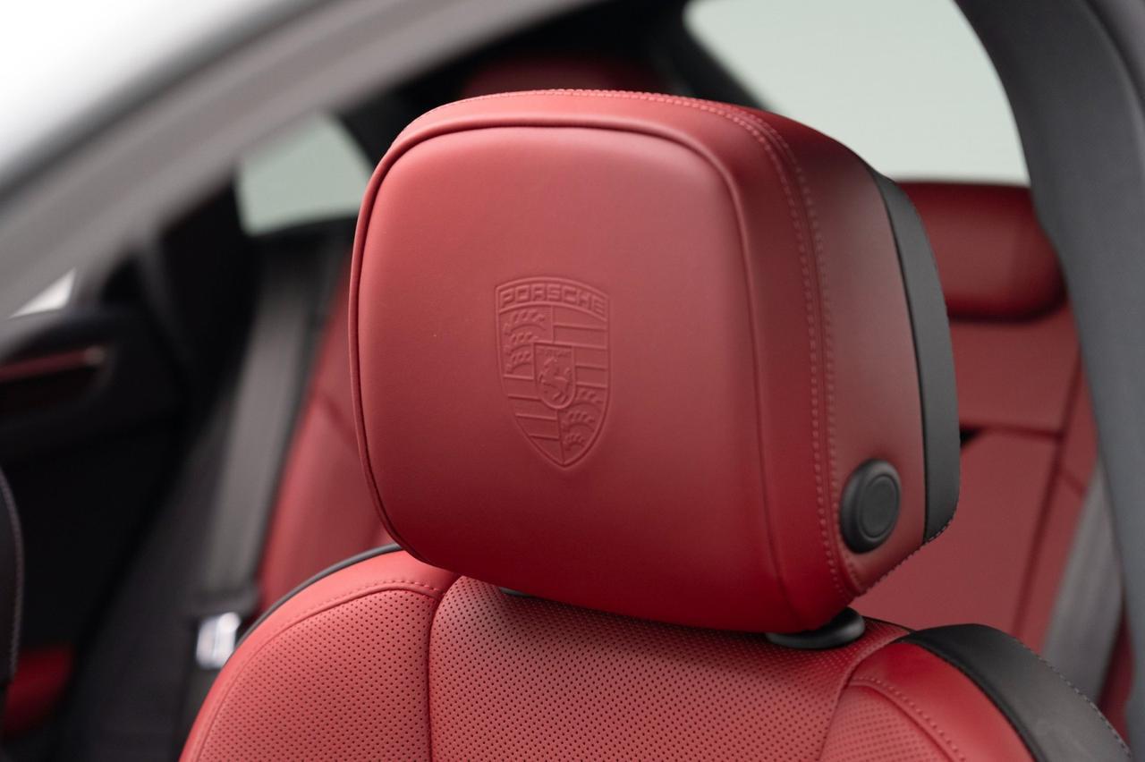2025 Porsche Macan Pompano Beach FL