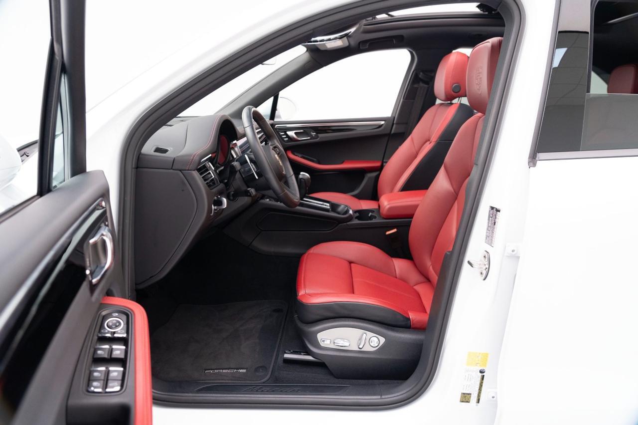 2025 Porsche Macan Pompano Beach FL