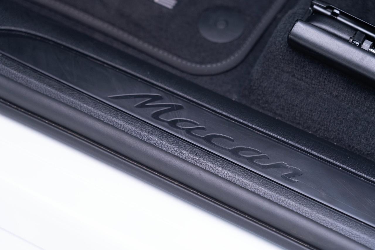 2025 Porsche Macan Pompano Beach FL