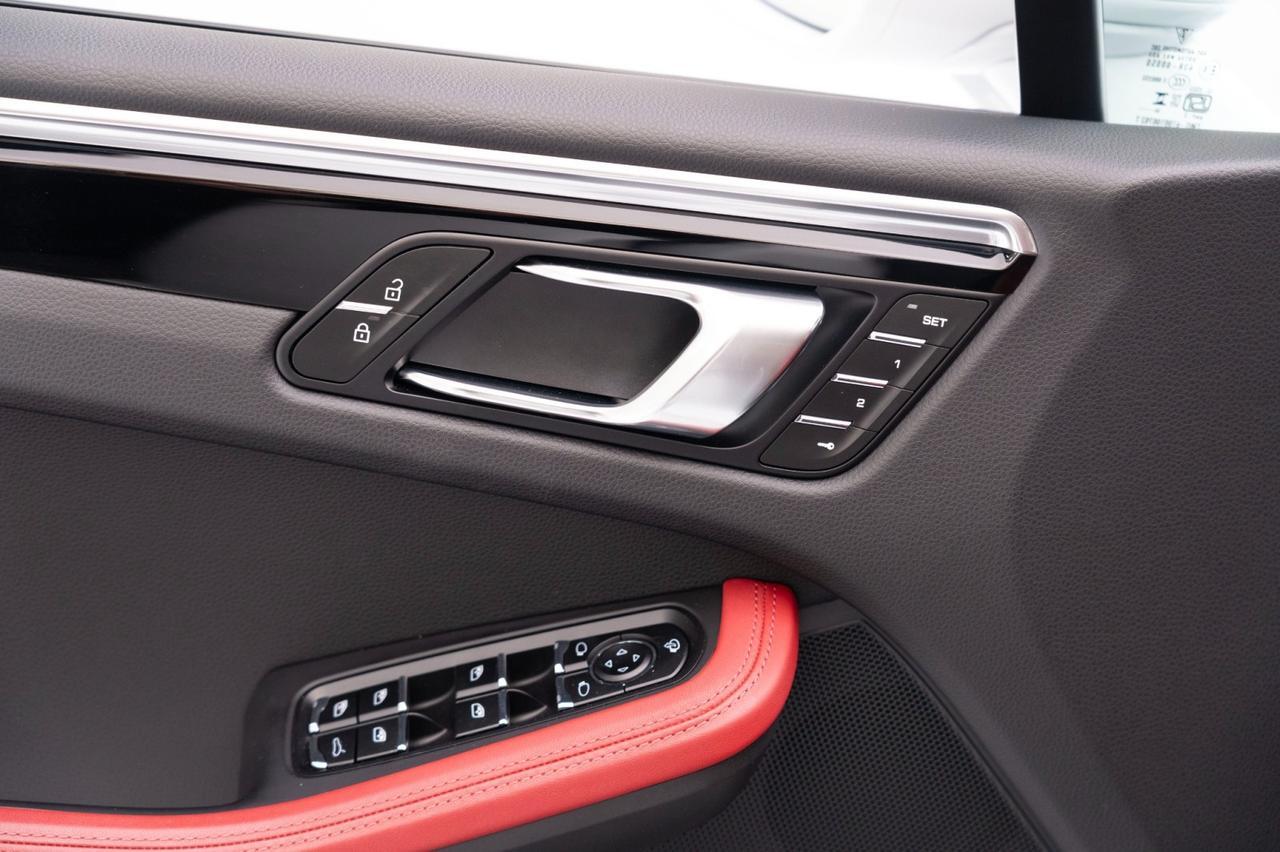 2025 Porsche Macan Pompano Beach FL