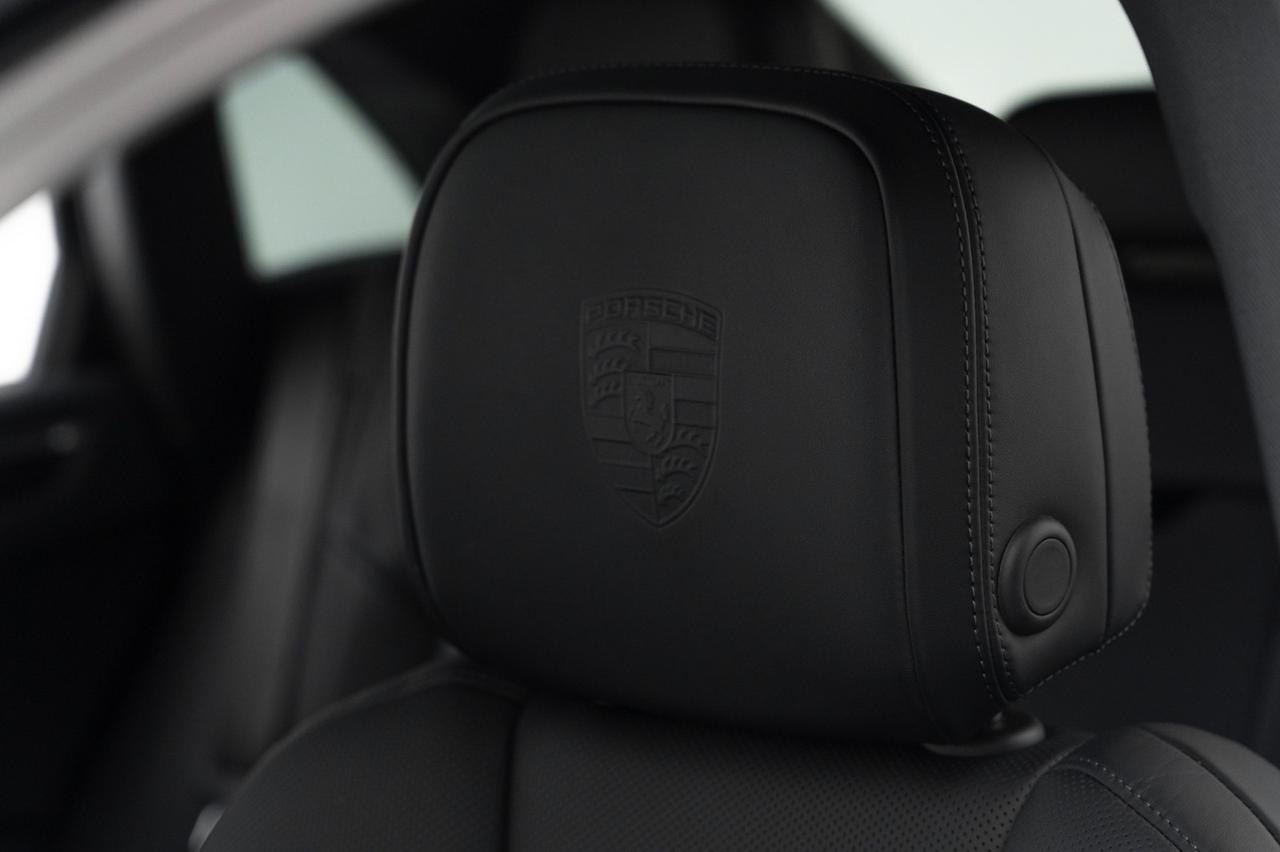 2025 Porsche Macan Pompano Beach FL