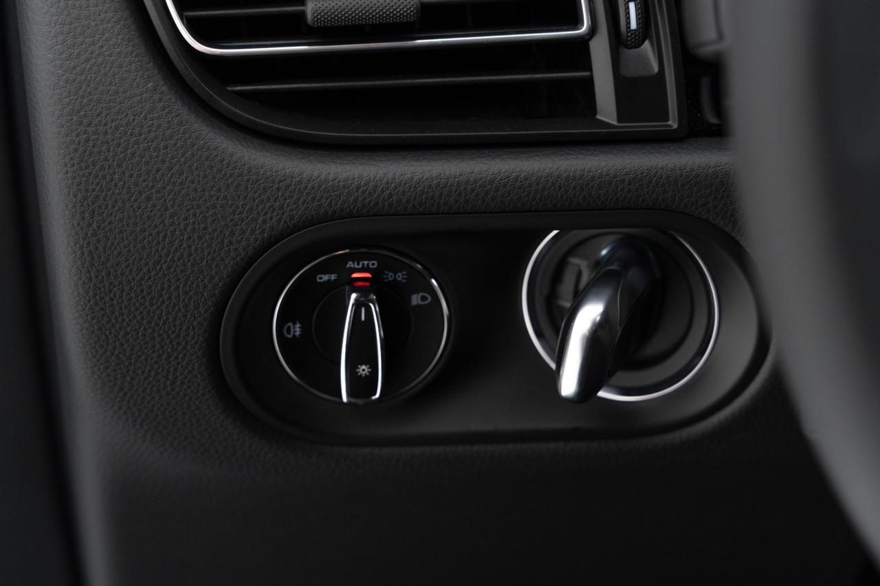 2025 Porsche Macan Pompano Beach FL