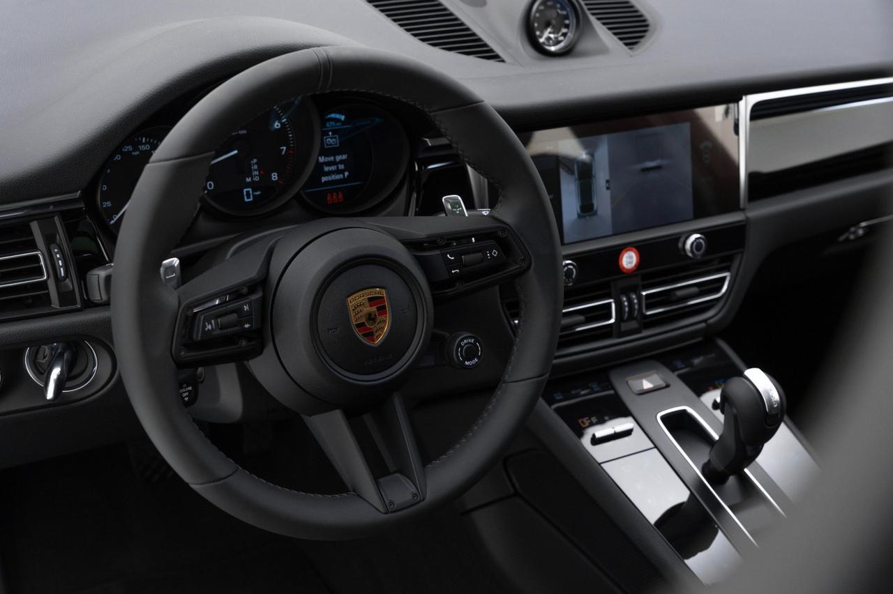 2025 Porsche Macan Pompano Beach FL