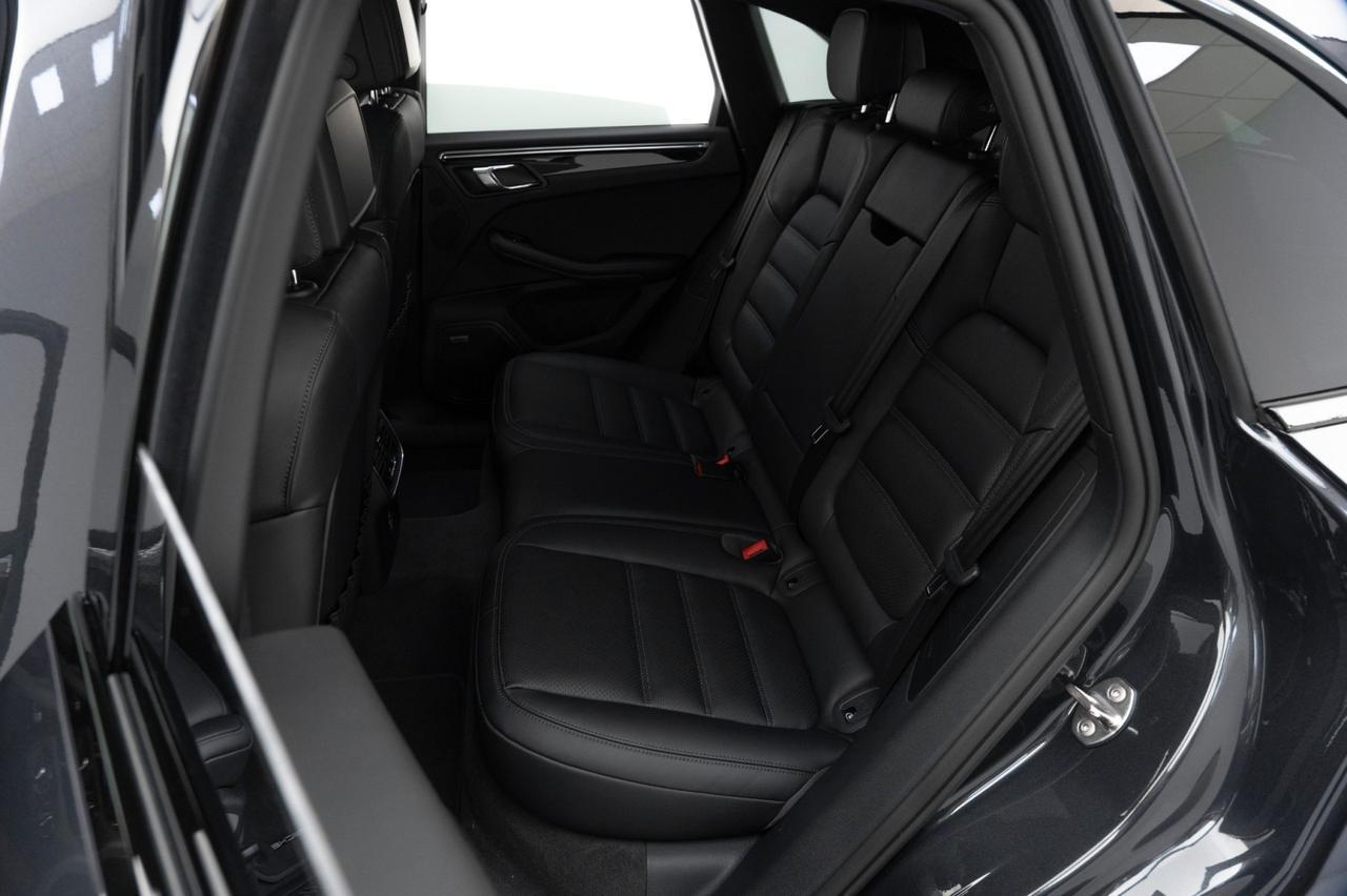 2025 Porsche Macan Pompano Beach FL