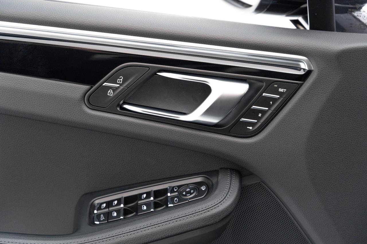 2025 Porsche Macan Pompano Beach FL