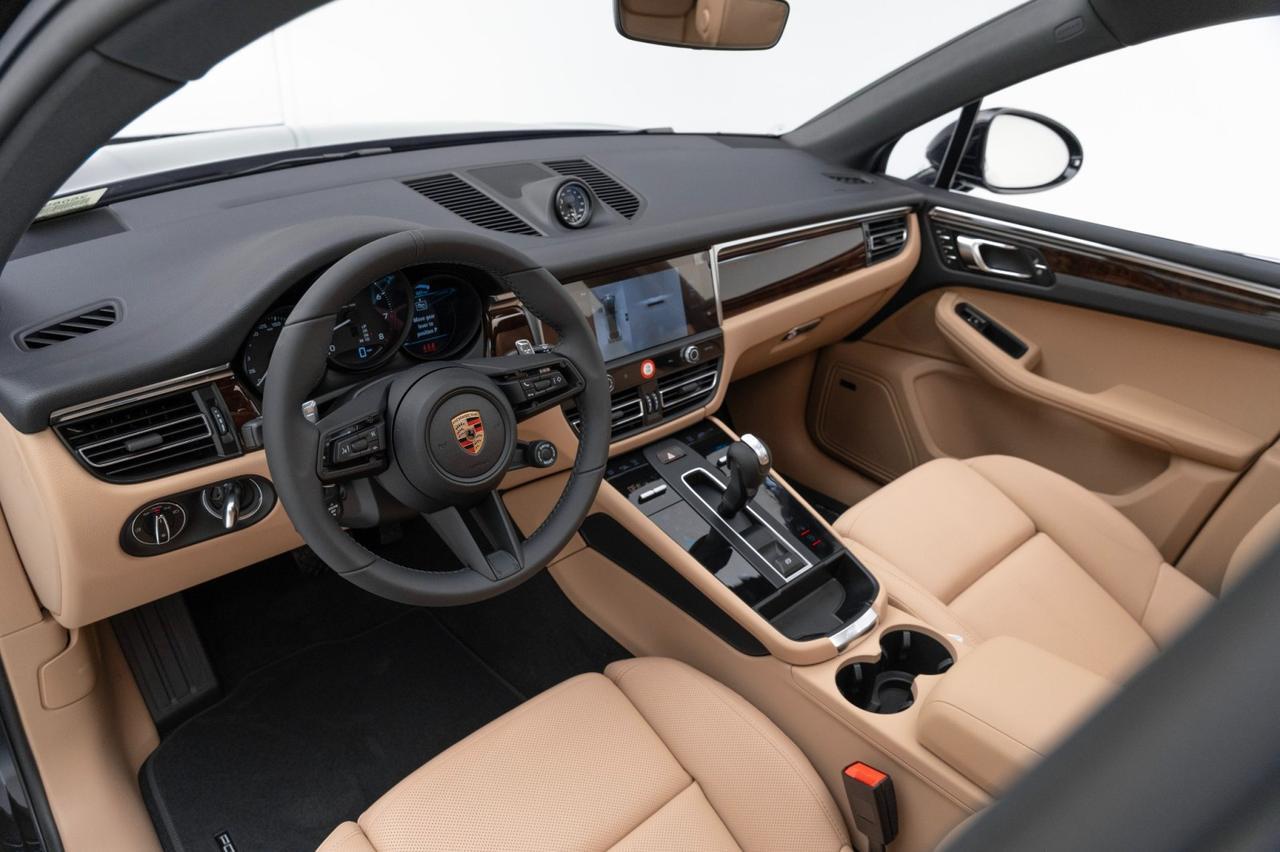 2025 Porsche Macan Pompano Beach FL