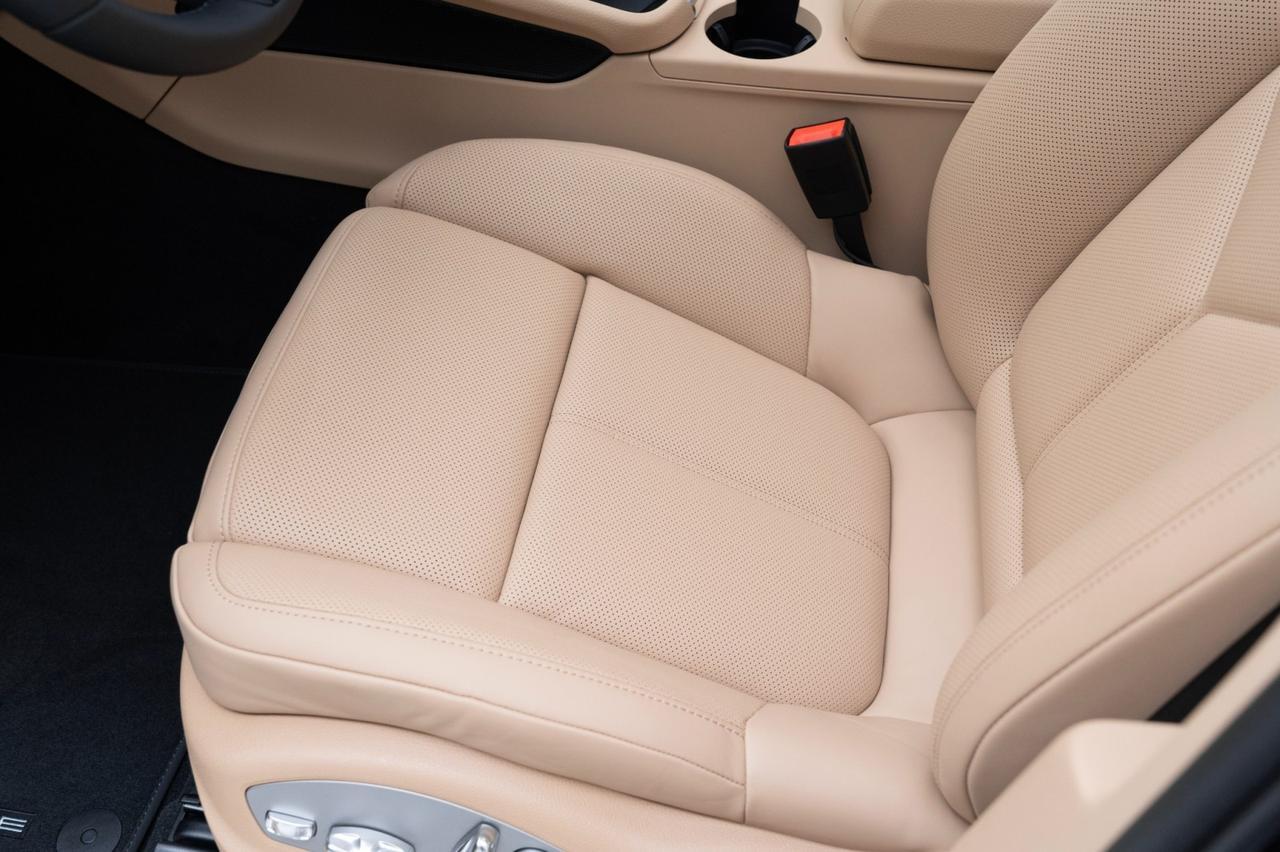 2025 Porsche Macan Pompano Beach FL