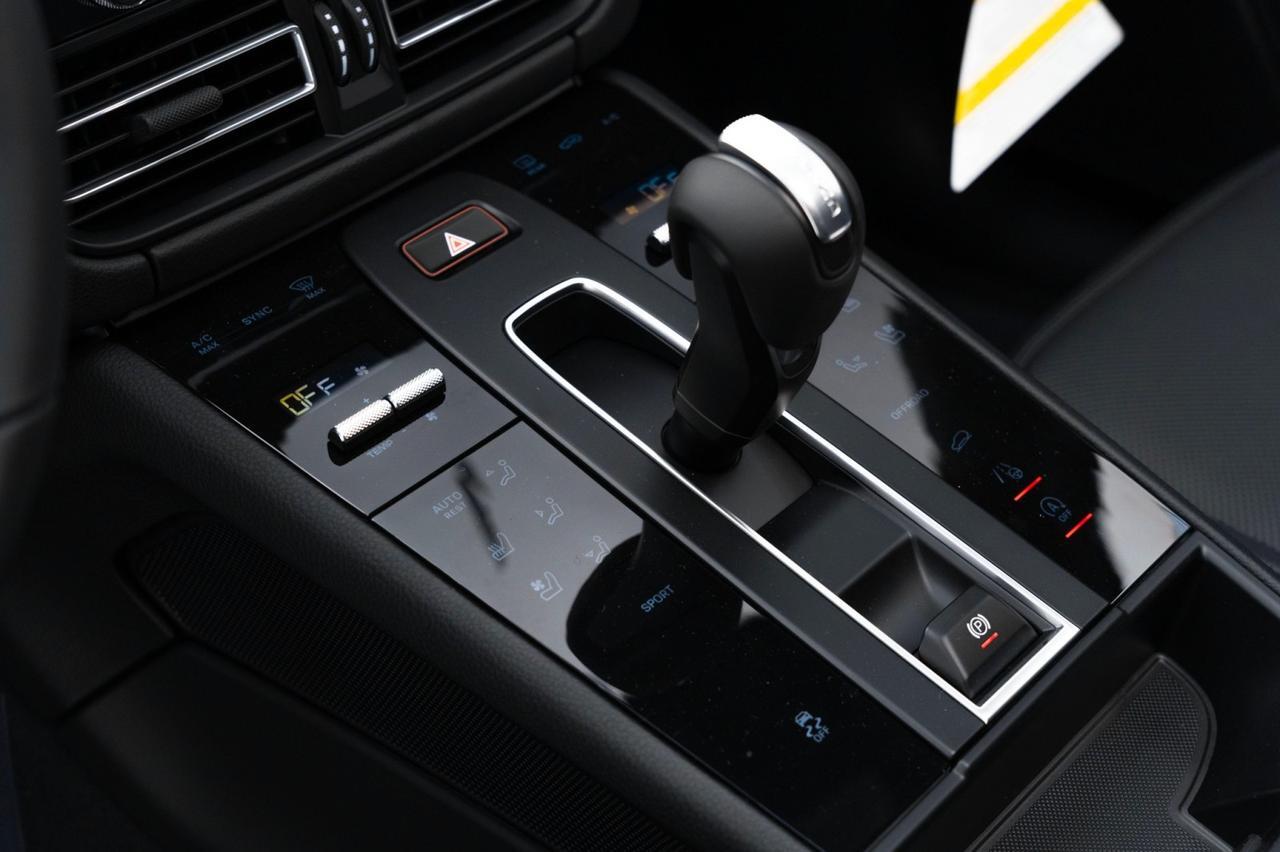 2025 Porsche Macan Pompano Beach FL