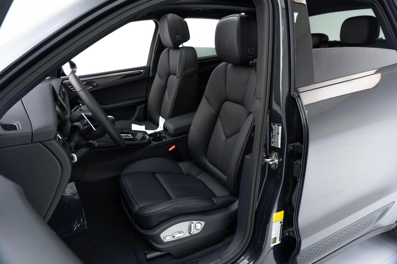 2025 Porsche Macan Pompano Beach FL