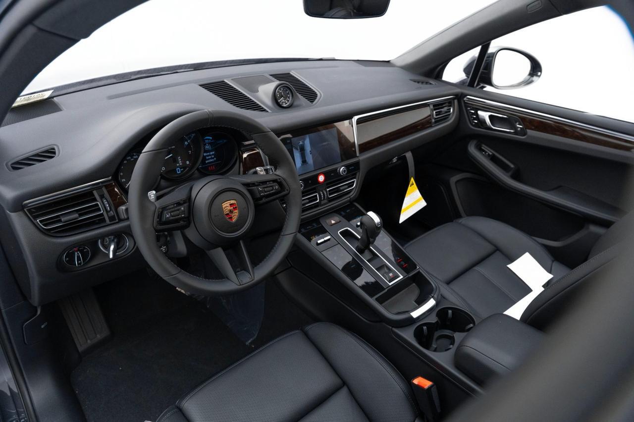 2025 Porsche Macan Pompano Beach FL