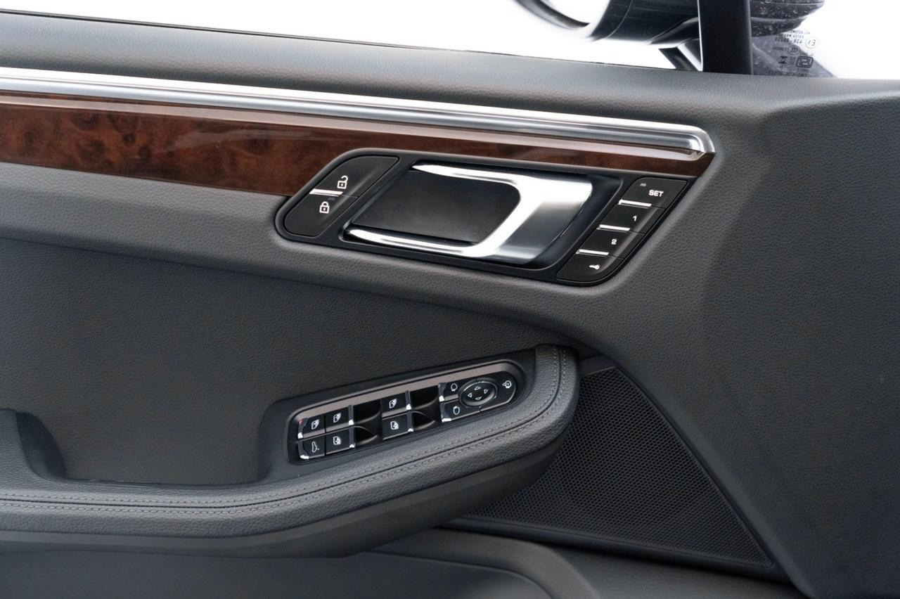 2025 Porsche Macan Pompano Beach FL