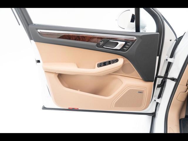 2025 Porsche Macan Pompano Beach FL