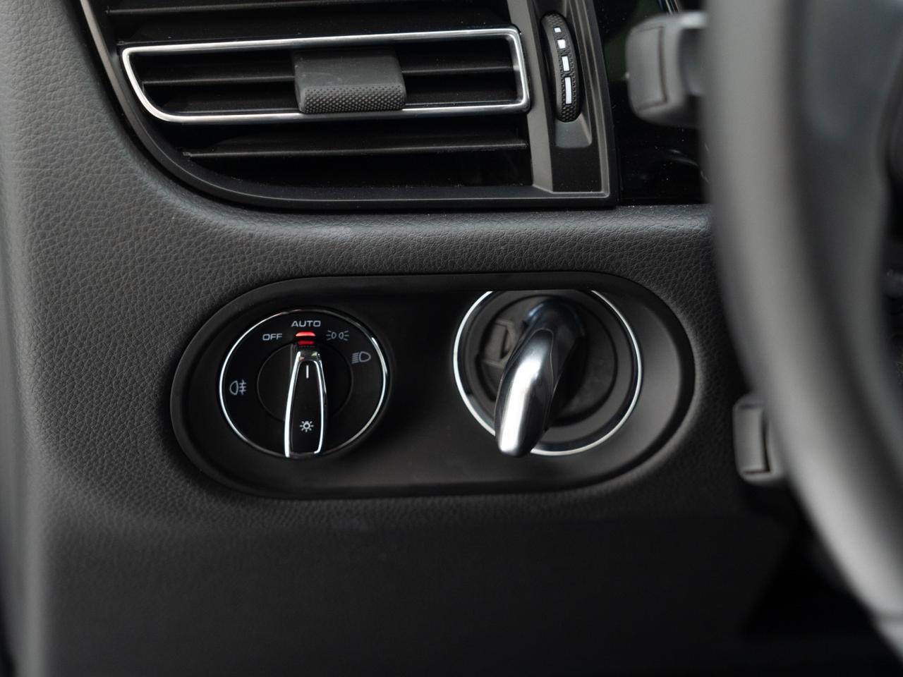 2025 Porsche Macan Pompano Beach FL