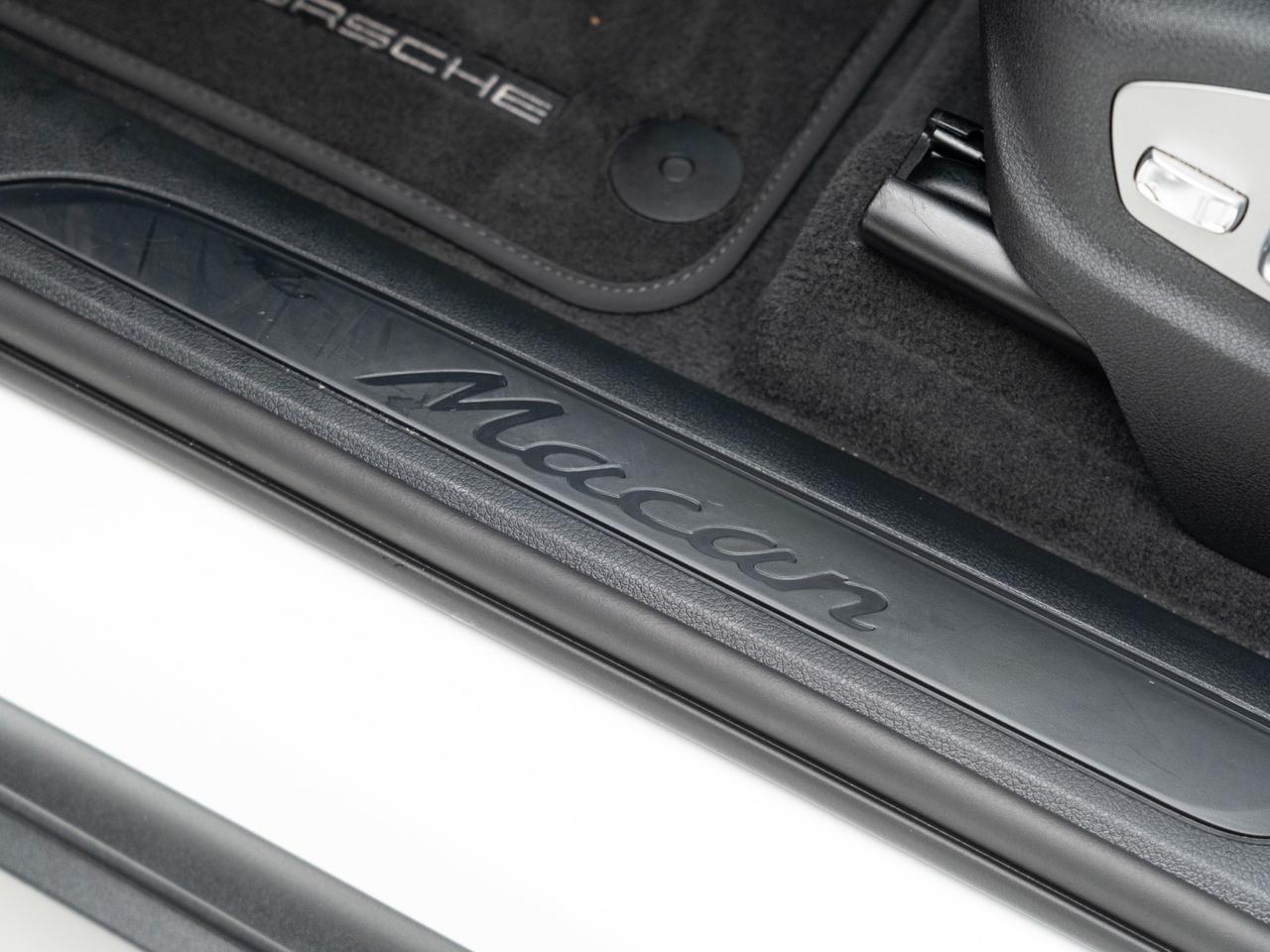 2025 Porsche Macan Pompano Beach FL