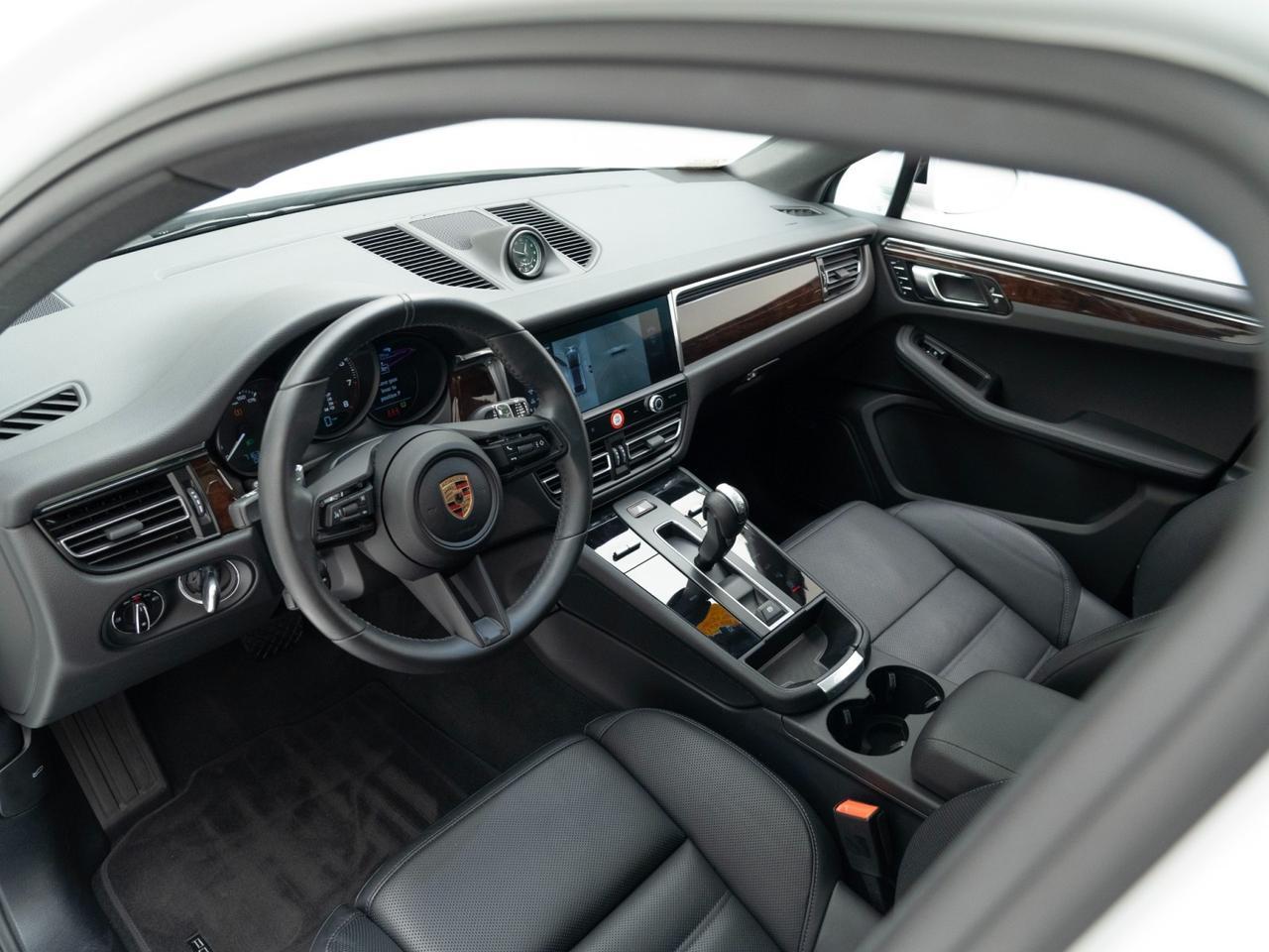2025 Porsche Macan Pompano Beach FL