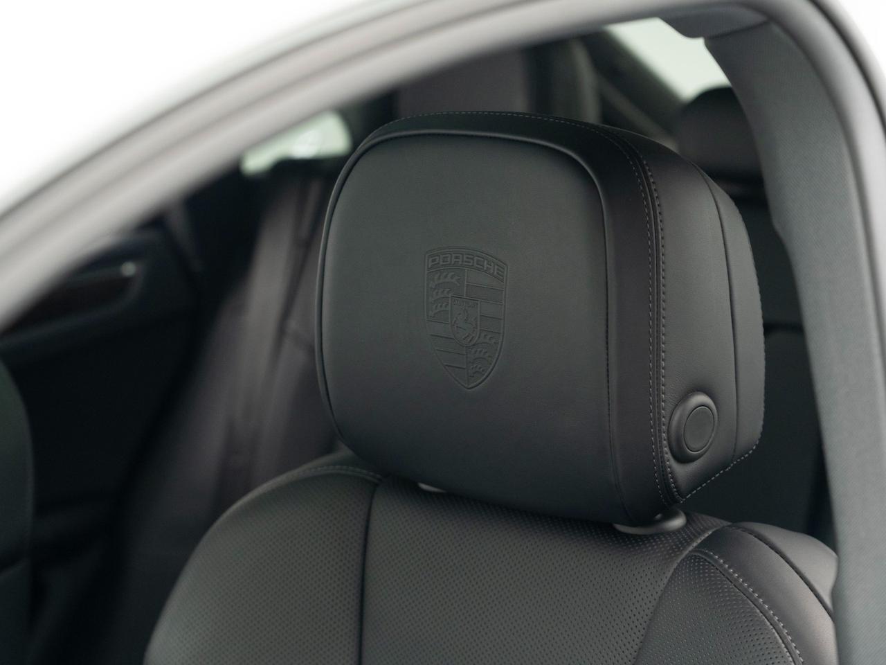 2025 Porsche Macan Pompano Beach FL