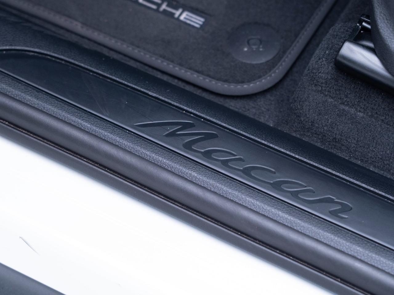 2025 Porsche Macan Pompano Beach FL