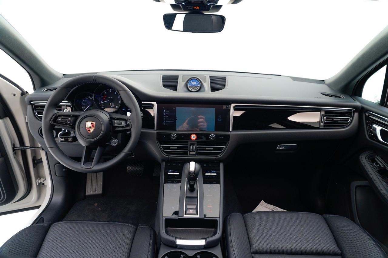 2025 Porsche Macan Pompano Beach FL