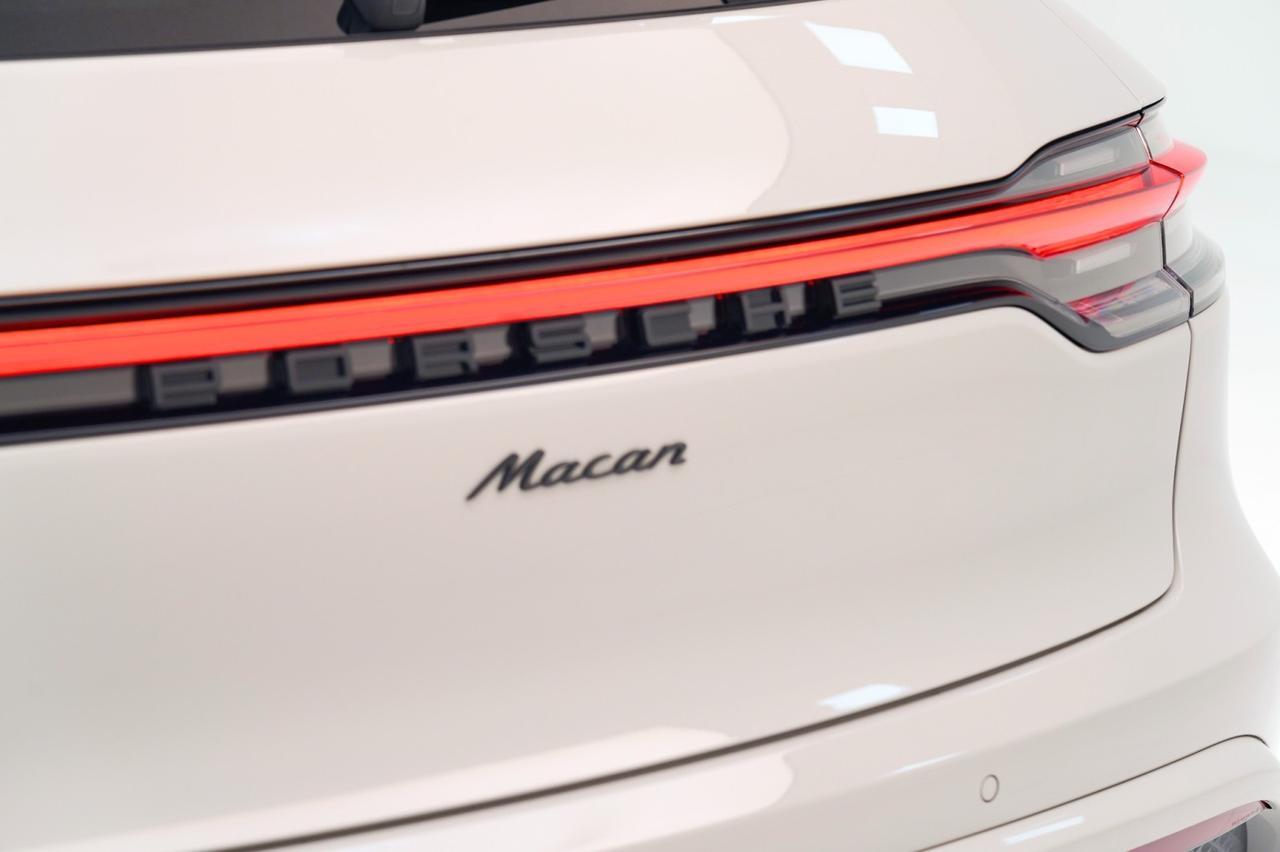 2025 Porsche Macan Pompano Beach FL