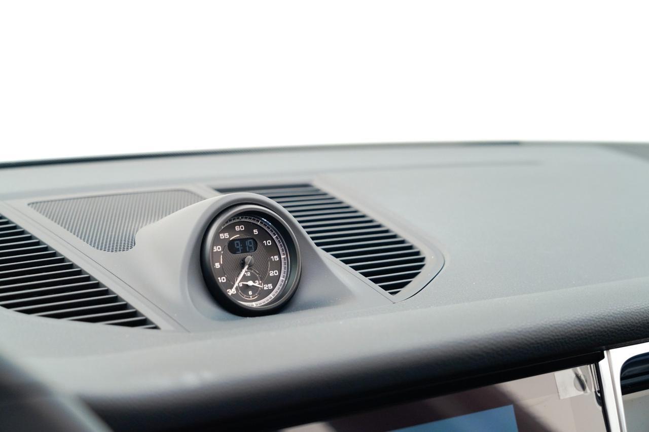 2025 Porsche Macan Pompano Beach FL