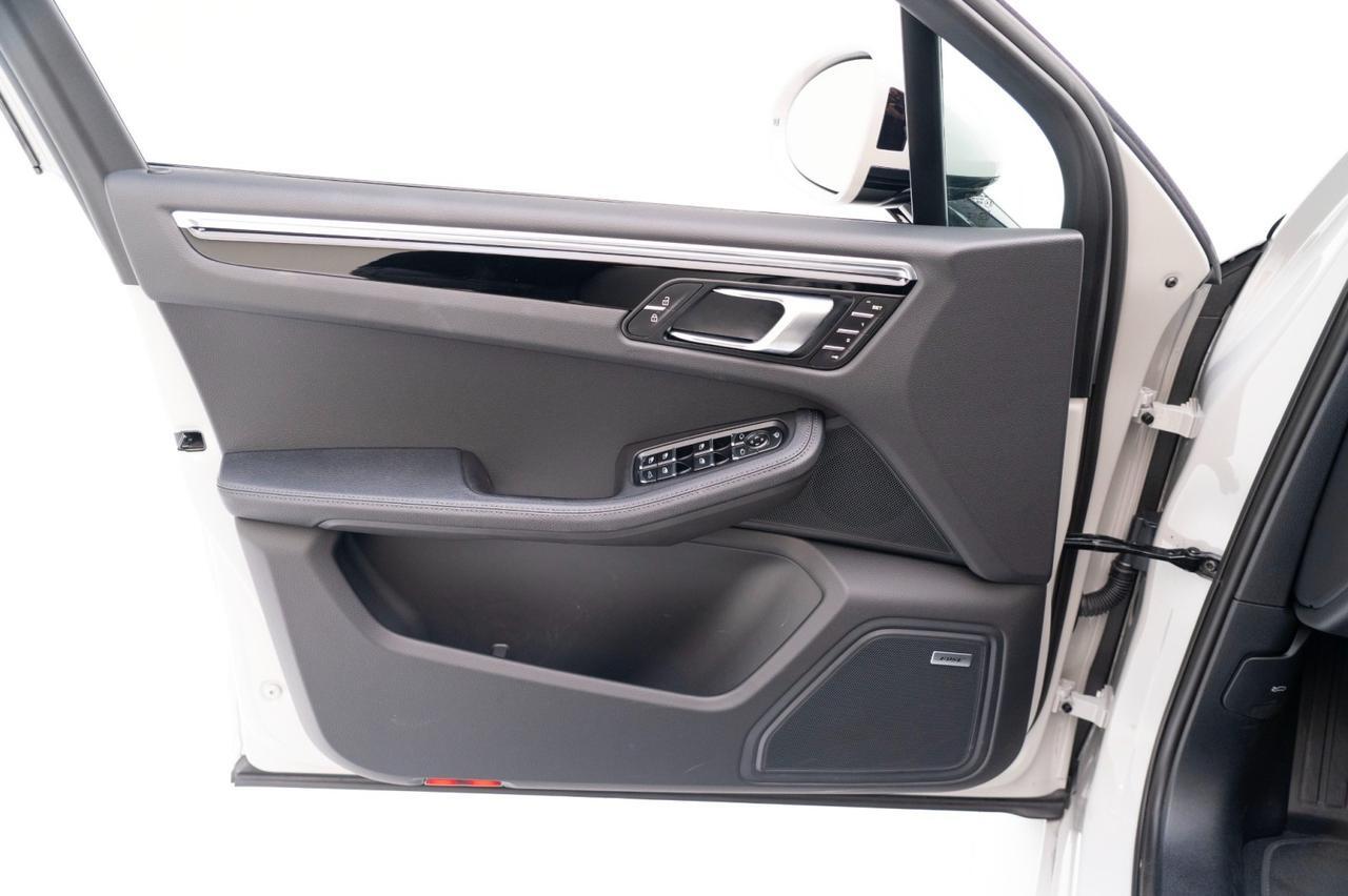 2025 Porsche Macan Pompano Beach FL