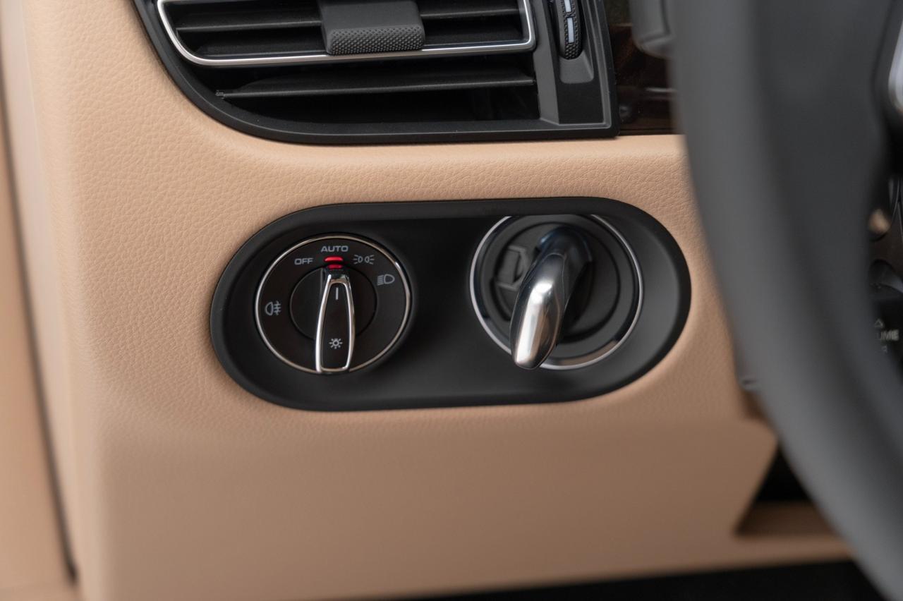 2025 Porsche Macan Pompano Beach FL