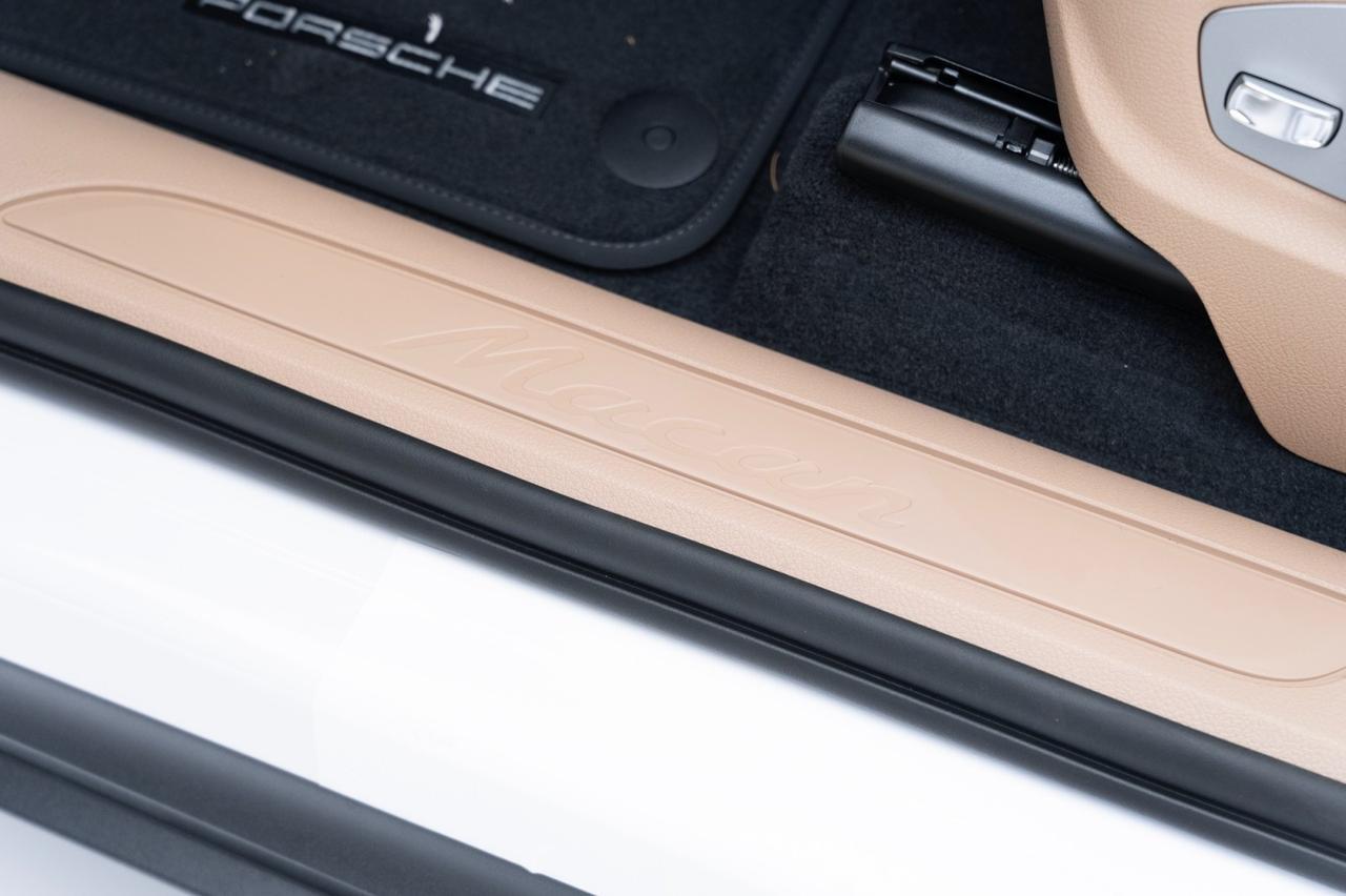 2025 Porsche Macan Pompano Beach FL
