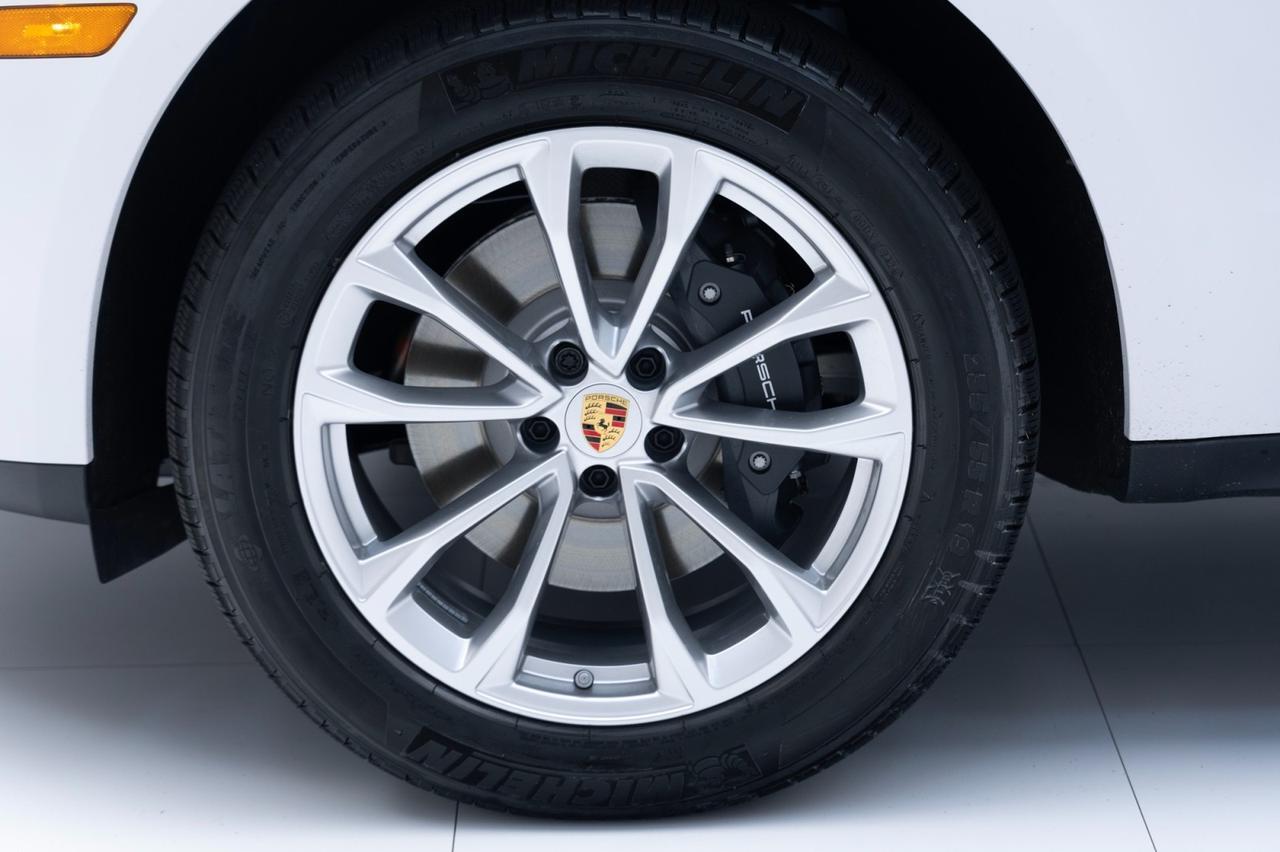 2025 Porsche Macan Pompano Beach FL