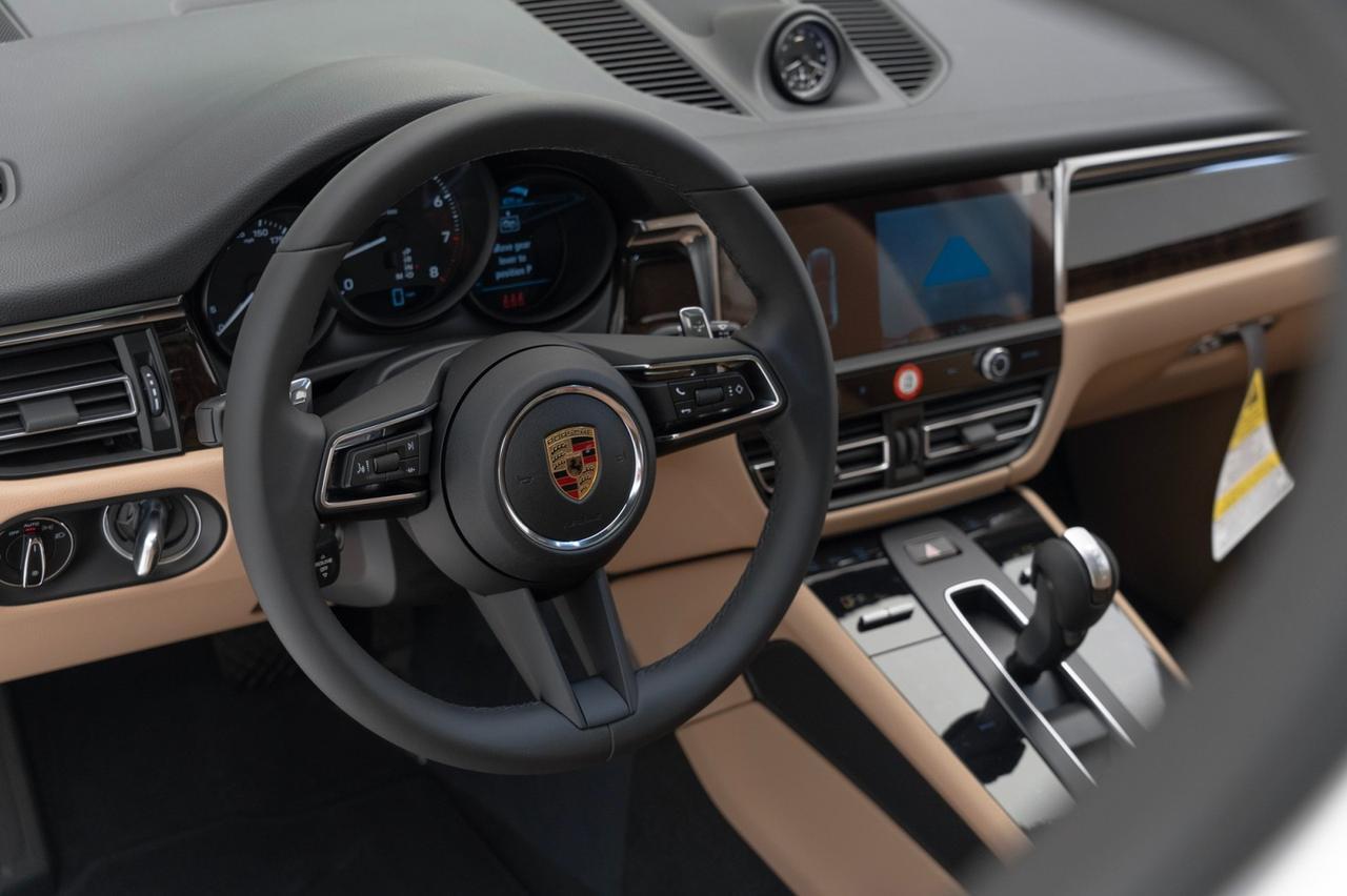 2025 Porsche Macan Pompano Beach FL