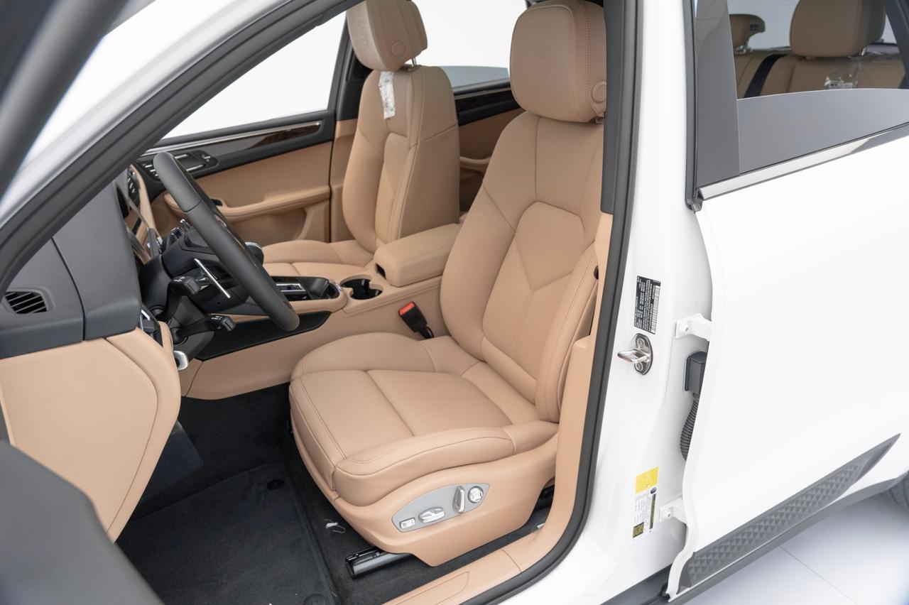 2025 Porsche Macan Pompano Beach FL