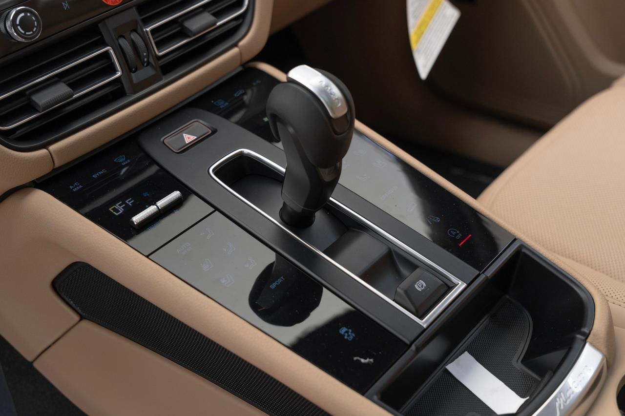 2025 Porsche Macan Pompano Beach FL