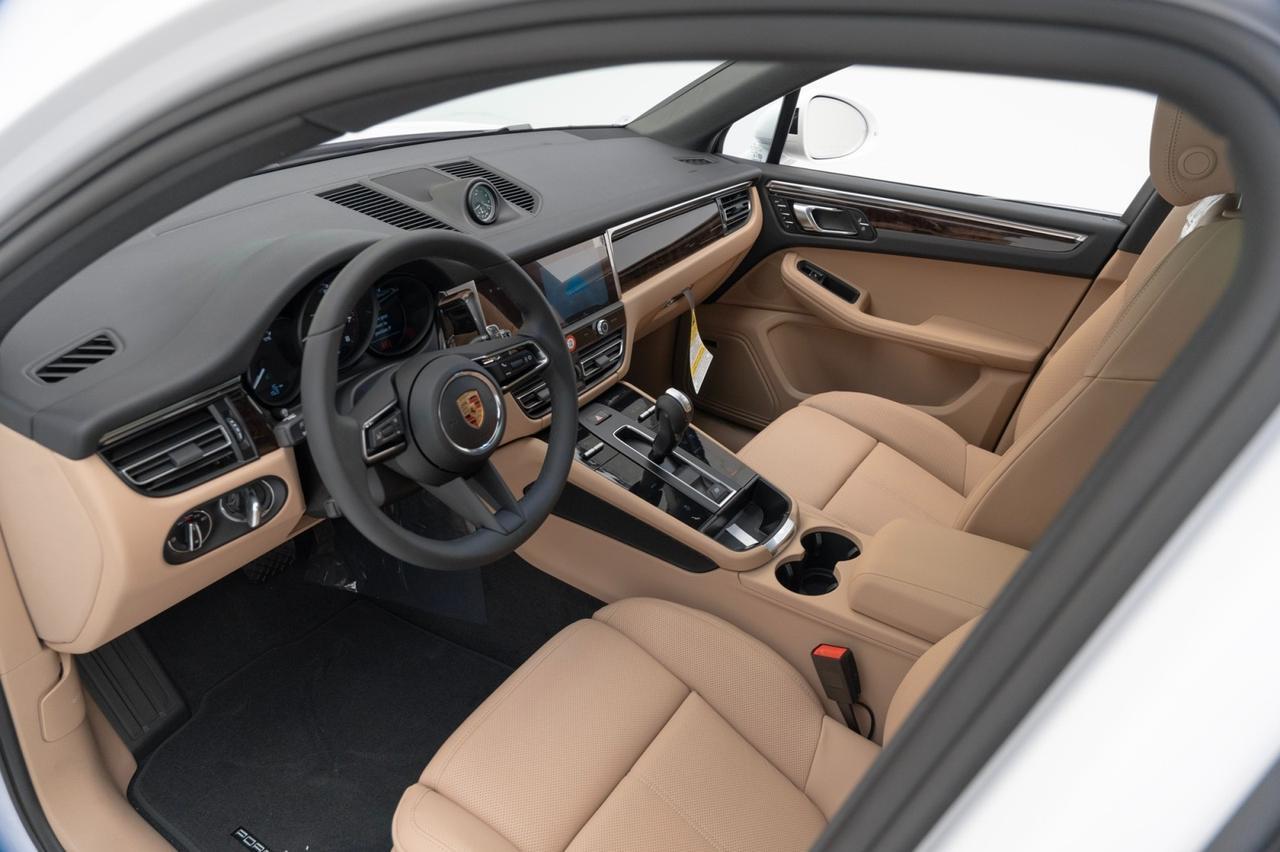 2025 Porsche Macan Pompano Beach FL