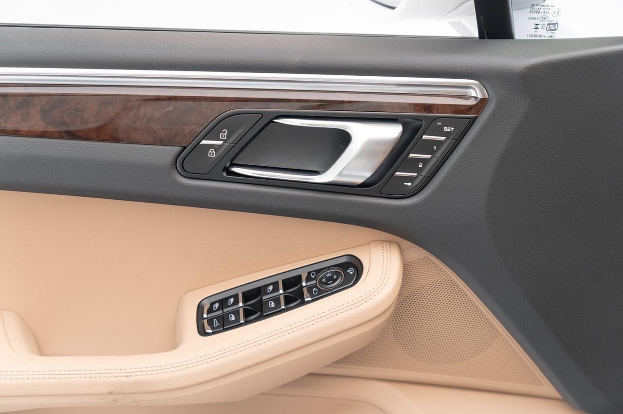 2025 Porsche Macan Pompano Beach FL