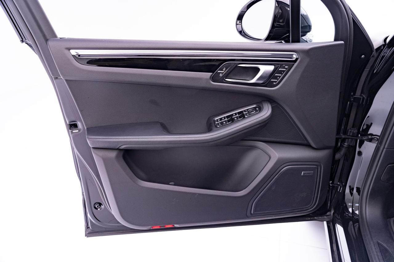 2025 Porsche Macan Pompano Beach FL