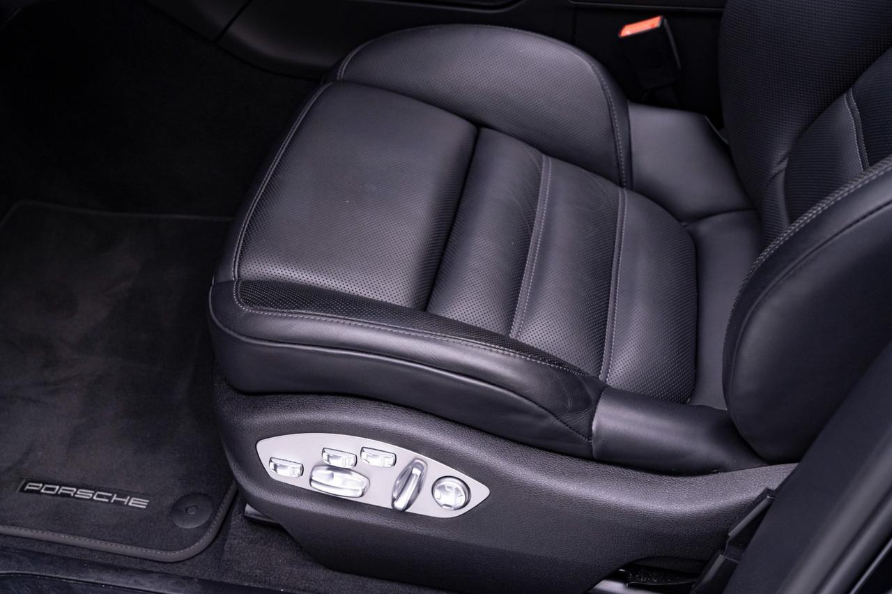 2025 Porsche Macan Pompano Beach FL