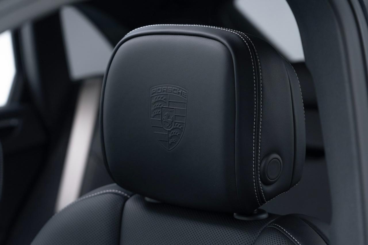 2025 Porsche Macan Pompano Beach FL